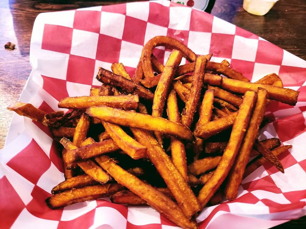 Burger Time | restaurant | 1080 Morris Park Ave, Bronx, NY 10461, USA | 7182396210 OR +1 718-239-6210