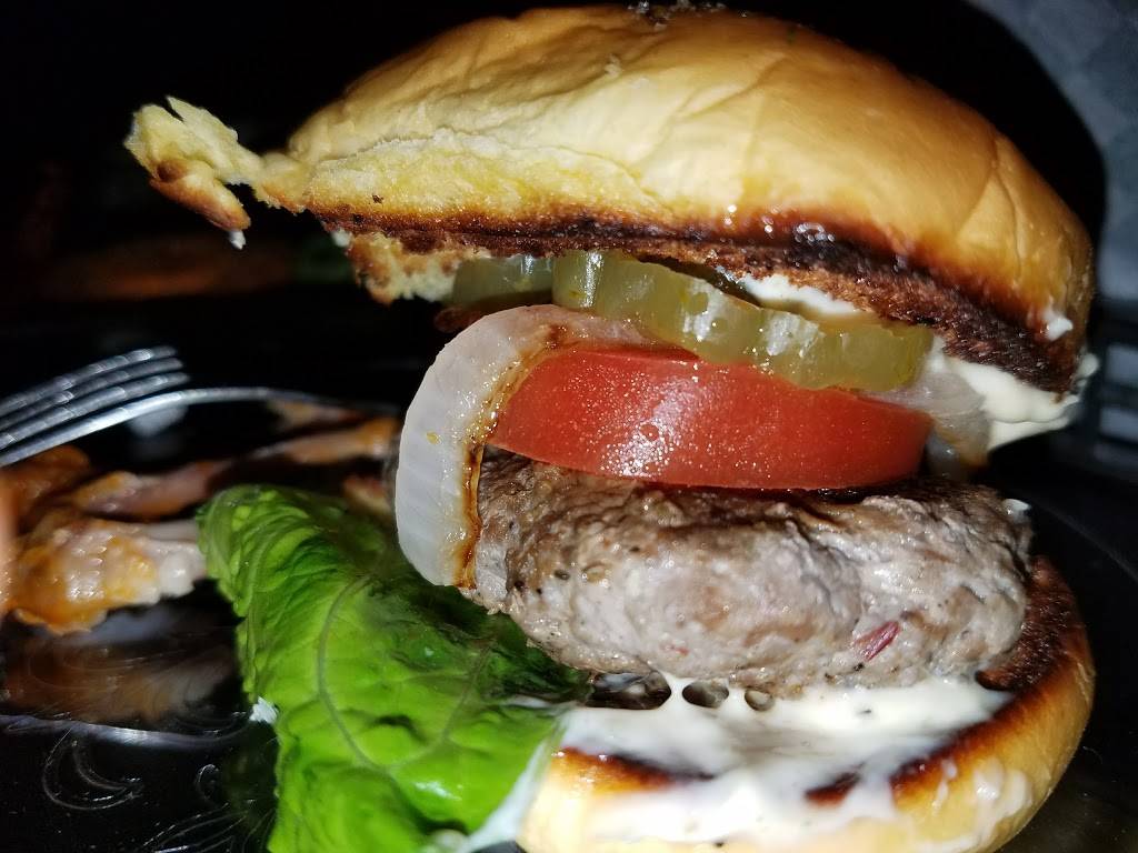 Hay Street Bar & Grill | restaurant | 4129 211th St, Matteson, IL 60443, USA | 7087482887 OR +1 708-748-2887