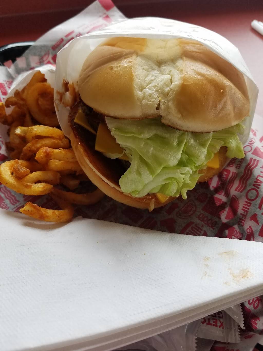 Jack in the Box | restaurant | 13402 Imperial Hwy, Santa Fe Springs, CA 90670, USA | 5624072069 OR +1 562-407-2069