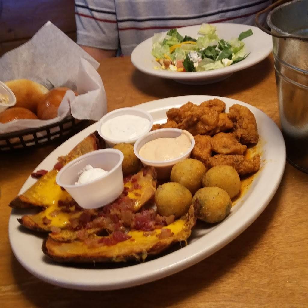 Texas Roadhouse | restaurant | 1205 E Lancaster Ave, Downingtown, PA 19335, USA | 6102695595 OR +1 610-269-5595