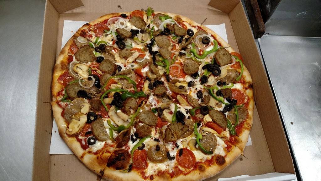 Vinnys Italian Grill & Pizzeria | restaurant | 7835 Dolleys Ct, King George, VA 22485, USA | 5407756960 OR +1 540-775-6960