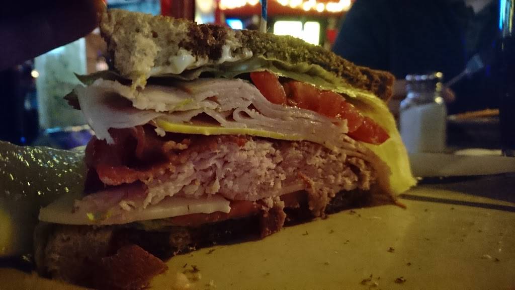 Plymouth Roadhouse | restaurant | 34101 Plymouth Rd, Livonia, MI 48150, USA | 7344217744 OR +1 734-421-7744