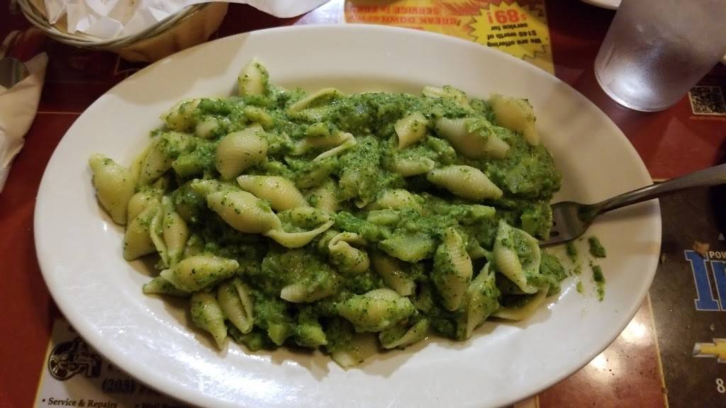 Augies Numero #1 Restaurant & Pizza | restaurant | 30 Germantown Rd, Danbury, CT 06810, USA | 2037447809 OR +1 203-744-7809