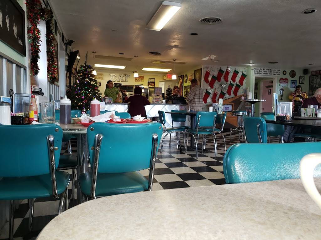 Boomarang Diner | restaurant | 6315 NW 39th Expy, Bethany, OK 73008, USA | 4054959100 OR +1 405-495-9100