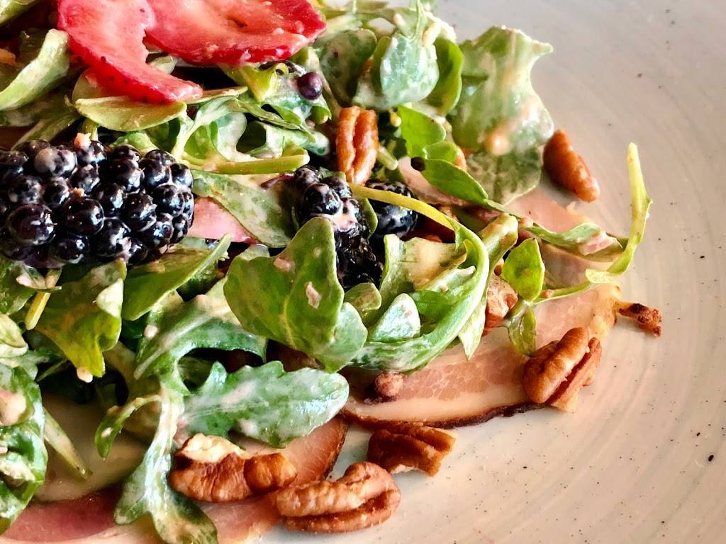 Grace & Grit | restaurant | 320 Wingo Way Suite 100, Mt Pleasant, SC 29464, USA | 8436984748 OR +1 843-698-4748