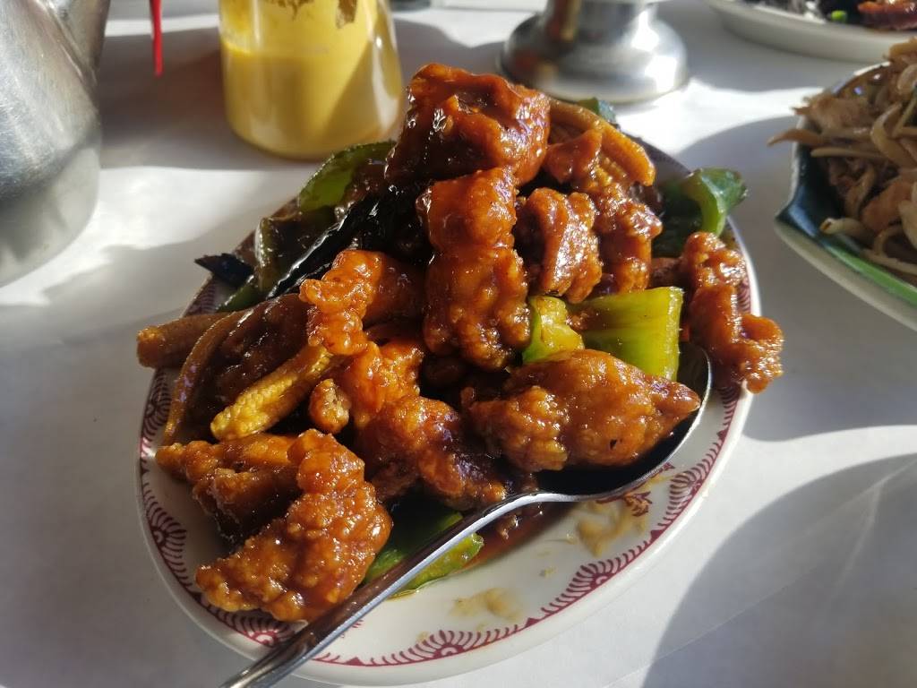 Wing Hoe Restaurant | restaurant | 5356 N Sheridan Rd, Chicago, IL 60640, USA | 7732754550 OR +1 773-275-4550