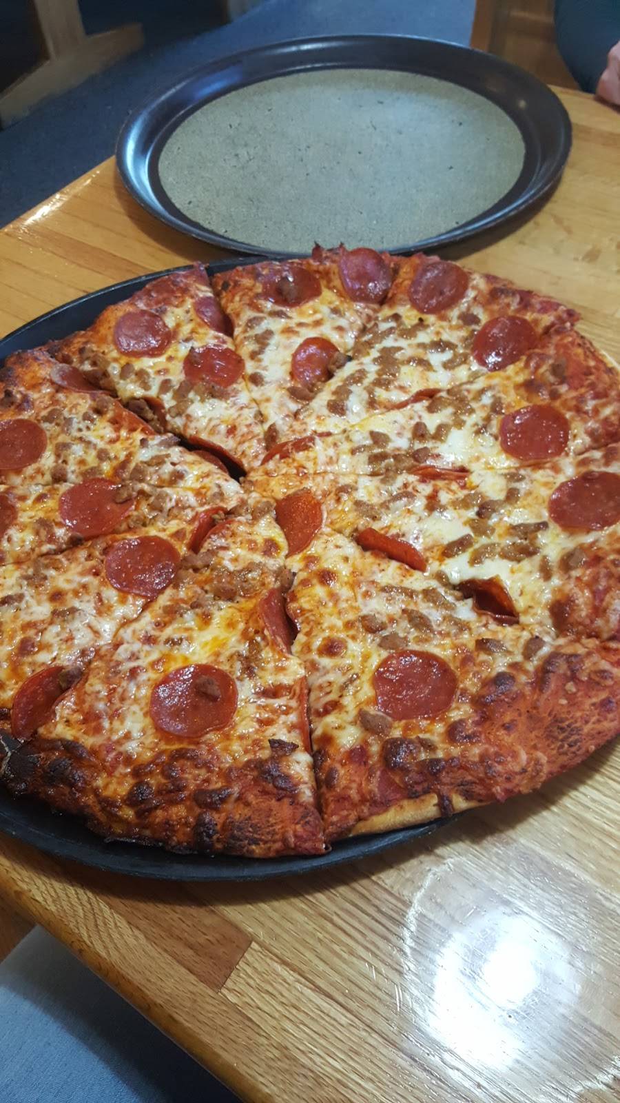 Macs Pizza Shack | restaurant | 0855, 2307 Milton Ave, Janesville, WI 53545, USA | 6087564191 OR +1 608-756-4191