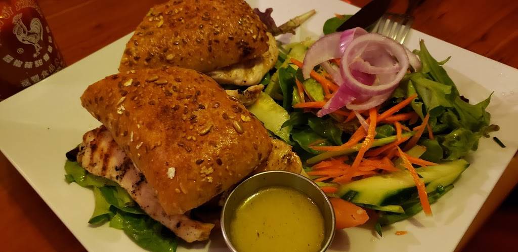 Mambo Empanadas | restaurant | 313 Union Ave, Rutherford, NJ 07070, USA | 2019333888 OR +1 201-933-3888