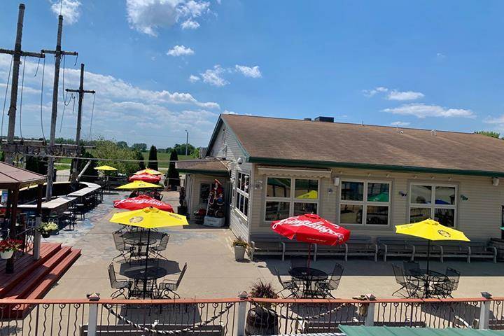 Willie Beamons | restaurant | 2590 County Rd II, Neenah, WI 54956, USA | 9209670391 OR +1 920-967-0391