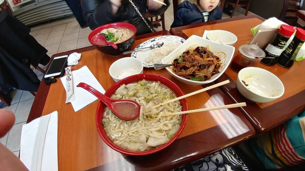 Katys Dumplings | restaurant | 665 N Cass Ave, Westmont, IL 60559, USA | 6303239393 OR +1 630-323-9393