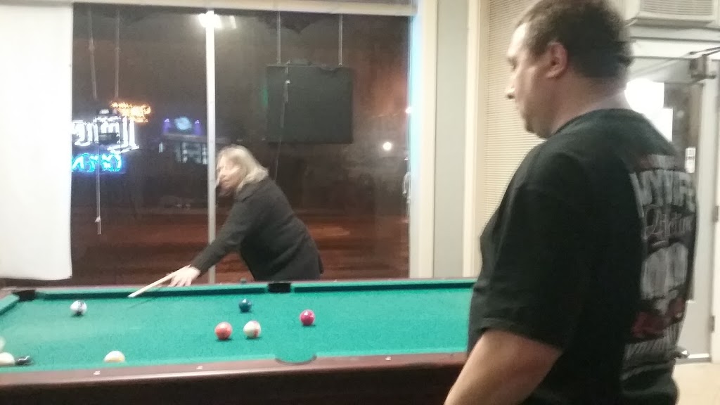 Small Town Bar and Grill | restaurant | 116 W Monroe St, Decatur, IN 46733, USA | 2603019229 OR +1 260-301-9229