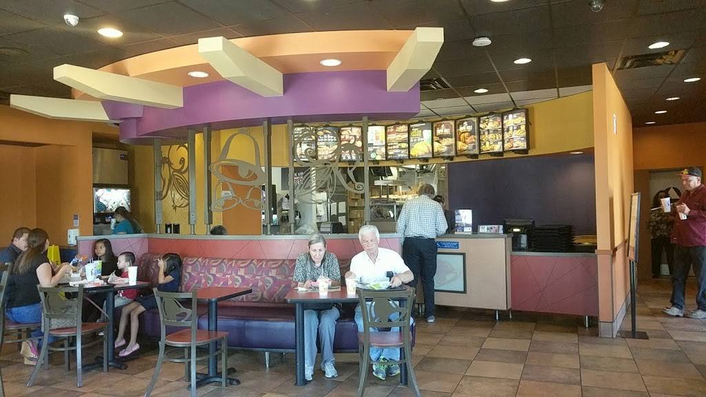 Taco Bell | meal takeaway | 1944 E Valley Pkwy, Escondido, CA 92027, USA | 7607479497 OR +1 760-747-9497