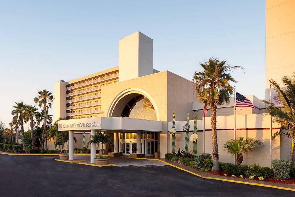 Sea Grapes Restaurant | restaurant | 1665 North State Route A1A, Indialantic, FL 32903, USA | 3217234222 OR +1 321-723-4222