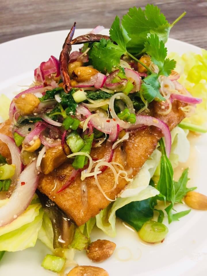 Street Thai Cafe@ Daisy | restaurant | 1388 Daisy Ave, Long Beach, CA 90813, USA | 7142449124 OR +1 714-244-9124