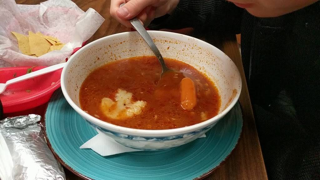 Tacos El Tio Chetos | restaurant | 1023 16th St NE, Hickory, NC 28601, USA | 8282610839 OR +1 828-261-0839