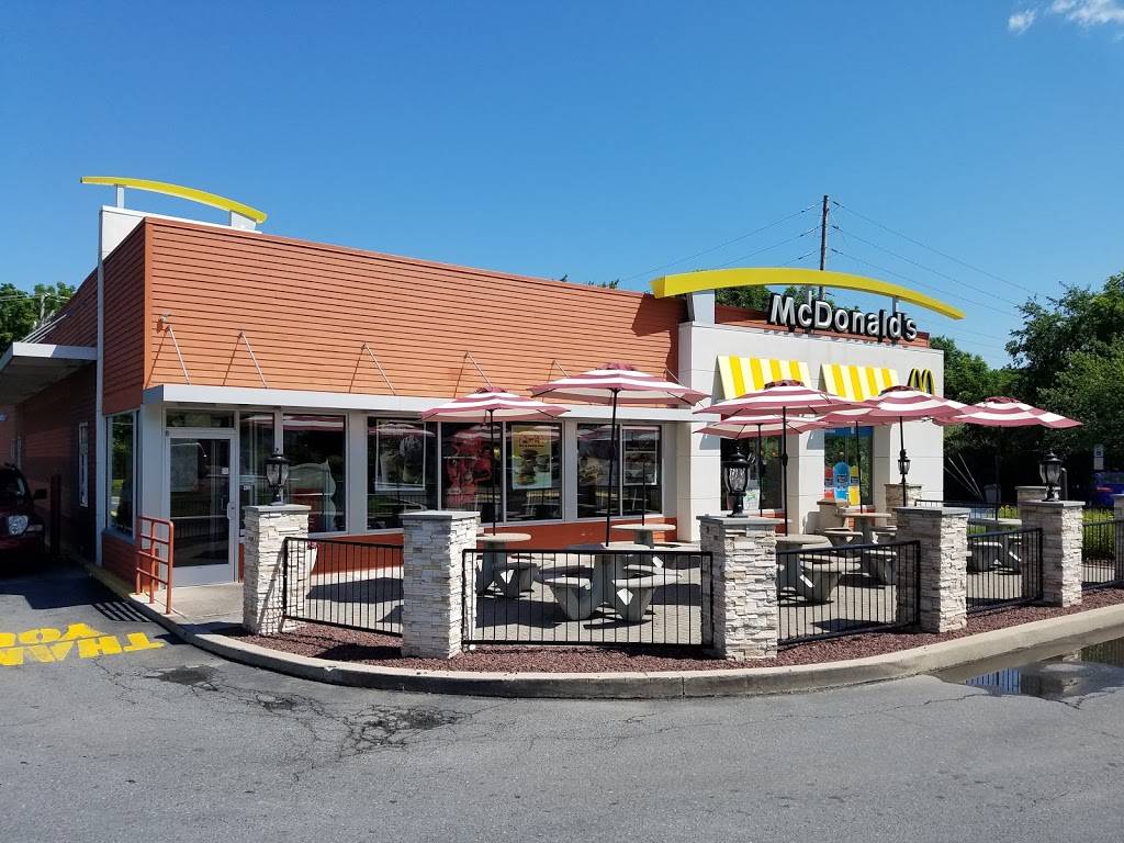 McDonalds | cafe | 9 Sellersville Dr, East Stroudsburg, PA 18301, USA | 5702232270 OR +1 570-223-2270