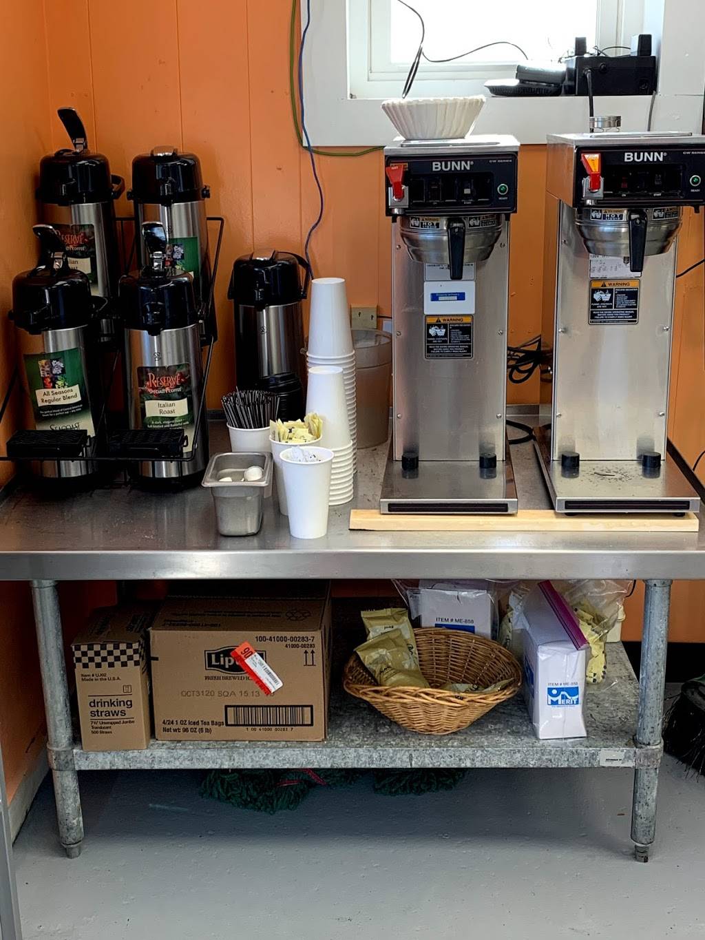 Sisters Gourmet Deli | restaurant | 45 Vine St, Bath, ME 04530, USA | 2073219443 OR +1 207-321-9443