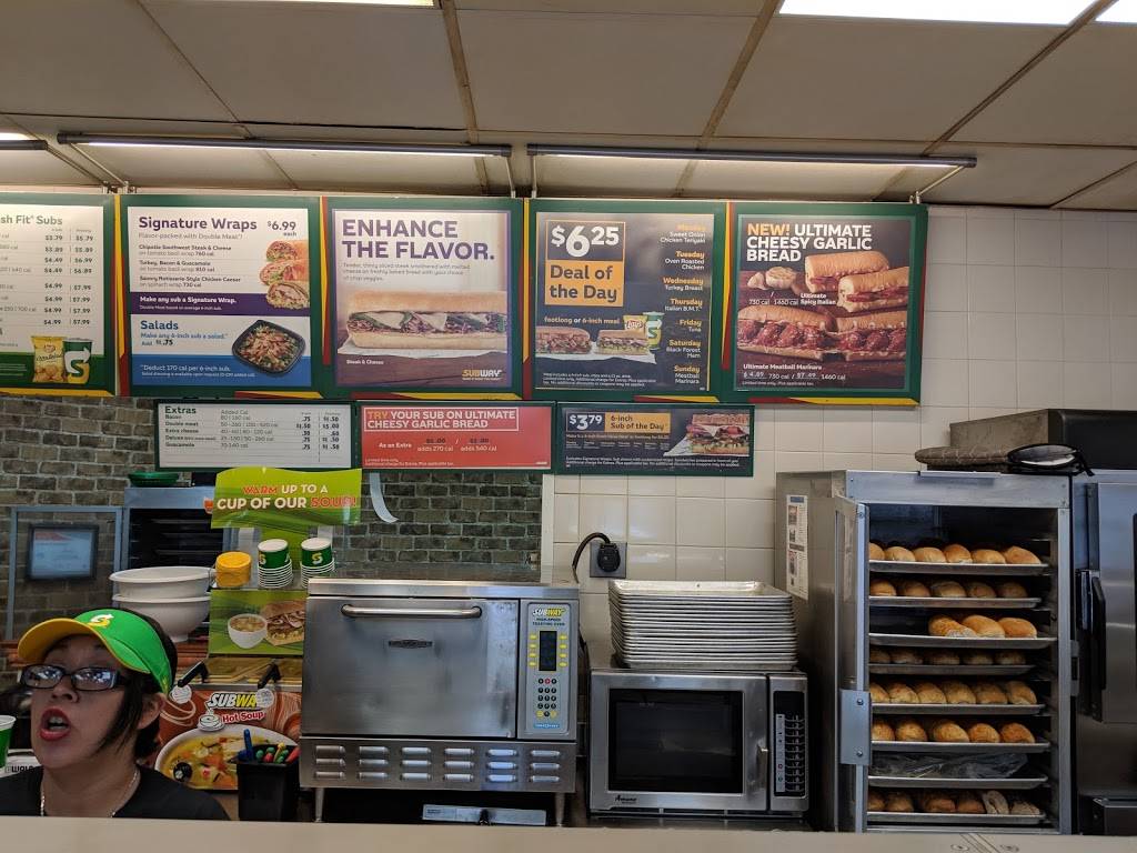 Subway | restaurant | 9770 Bissonnet St, Houston, TX 77036, USA | 7132727407 OR +1 713-272-7407