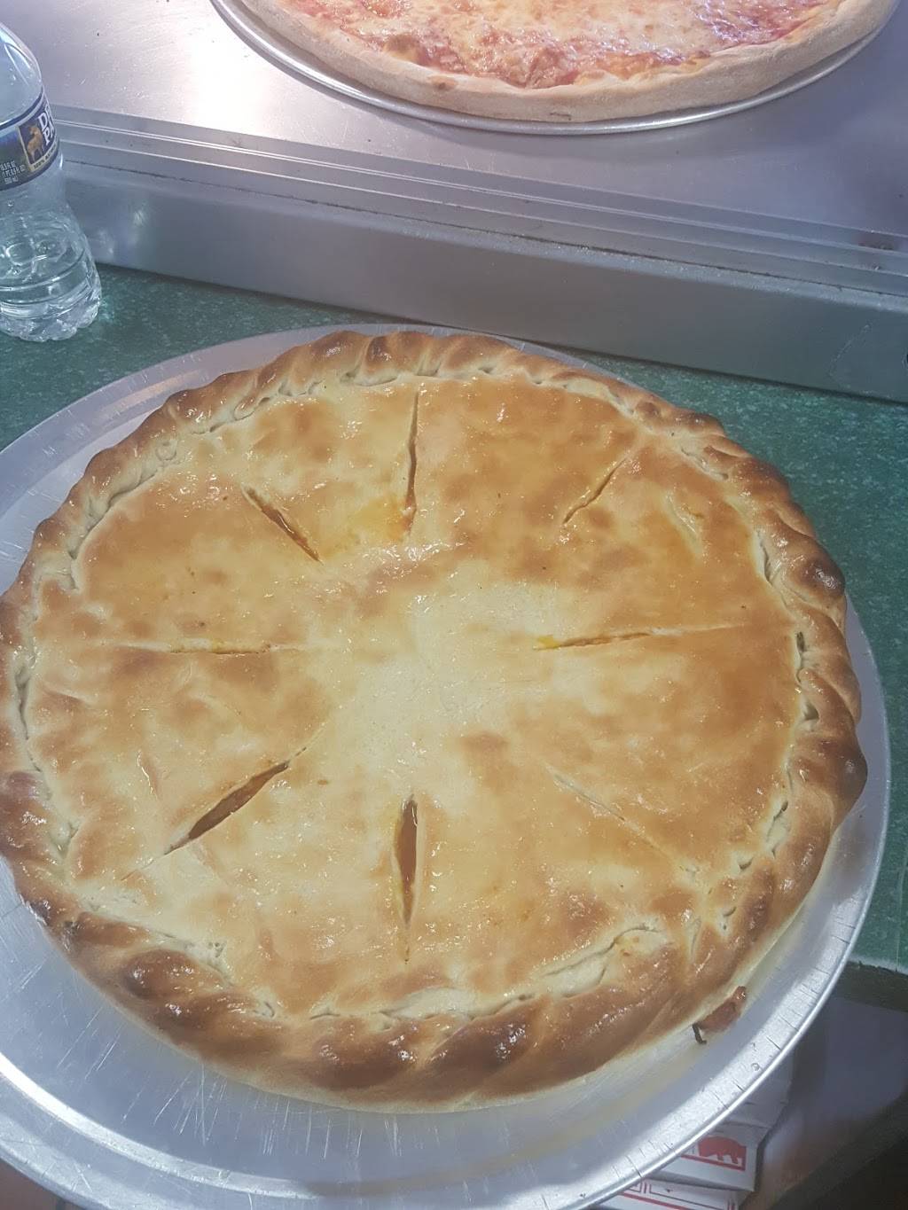 Italianos | restaurant | 800 W 4th St, Wilmington, DE 19805, USA | 3027777411 OR +1 302-777-7411