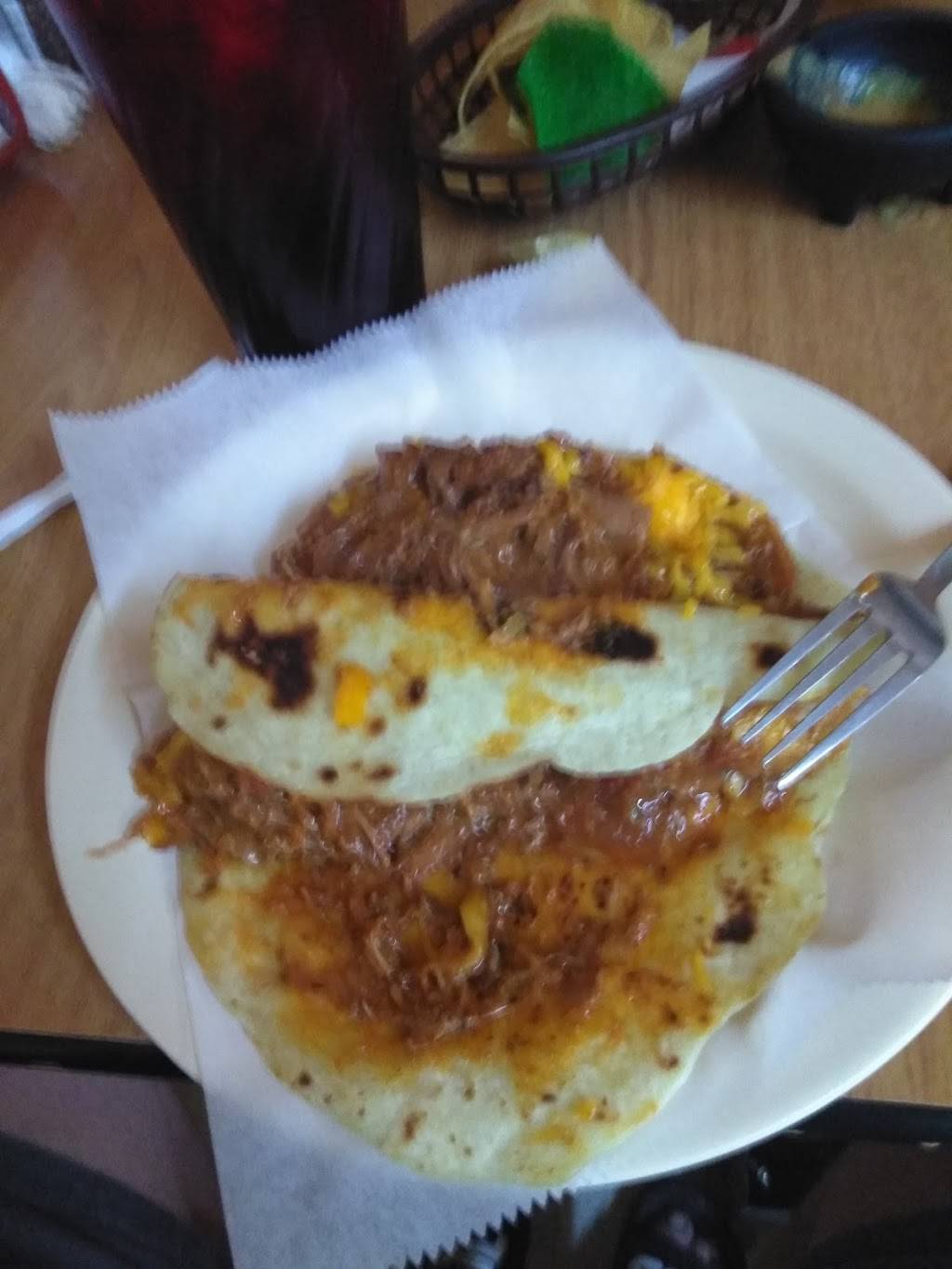 El Palacio | restaurant | 6737 S Flores St, San Antonio, TX 78221, USA | 2109216149 OR +1 210-921-6149