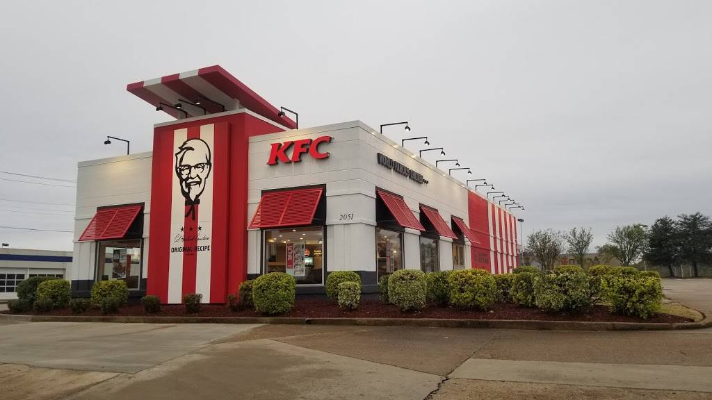 KFC | restaurant | 2051 N Highland Ave, Jackson, TN 38305, USA | 7316647432 OR +1 731-664-7432