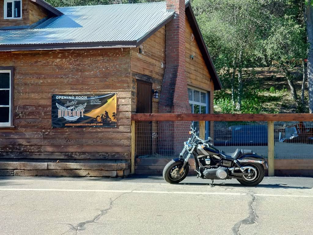 Josies Hideout Saloon | restaurant | 27413 CA-76, Santa Ysabel, CA 92070, USA | 6199616316 OR +1 619-961-6316