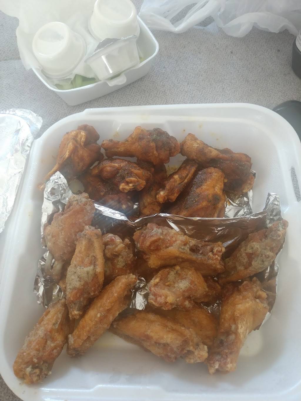 Main Man Wings | restaurant | 10159 Tara Blvd #A, Jonesboro, GA 30236, USA | 6784793773 OR +1 678-479-3773