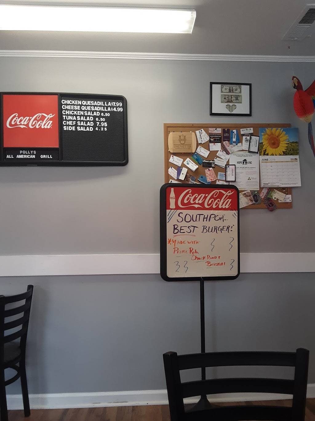 Pollys All American Grill | restaurant | 505 N Howe St, Southport, NC 28461, USA | 9104776411 OR +1 910-477-6411