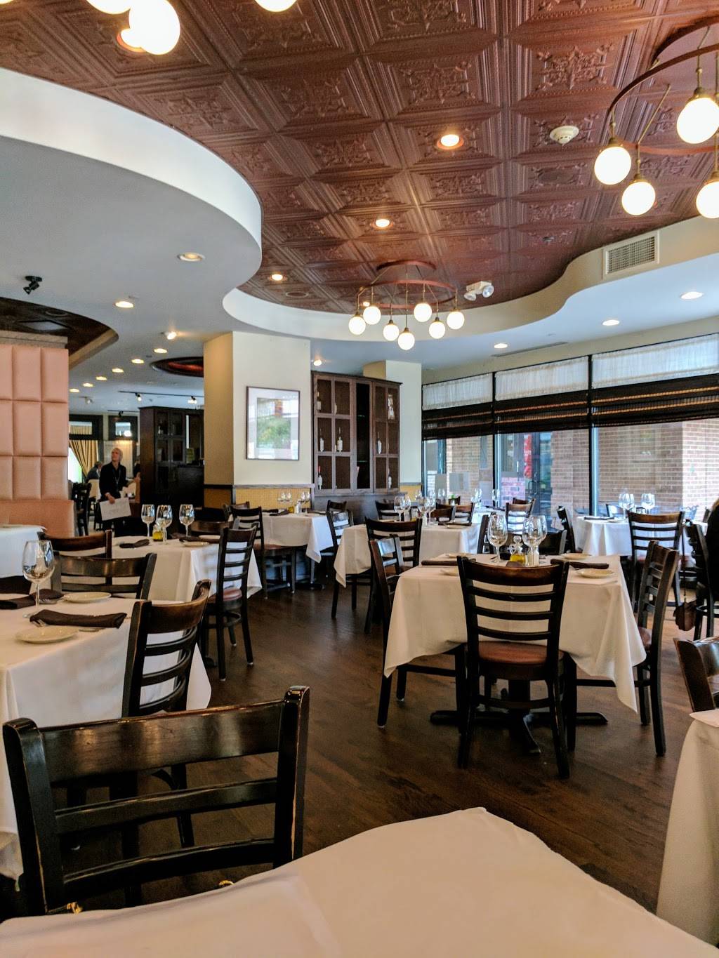 Francescas Famiglia | restaurant | 100 E Station St, Barrington, IL 60010, USA | 8472771027 OR +1 847-277-1027