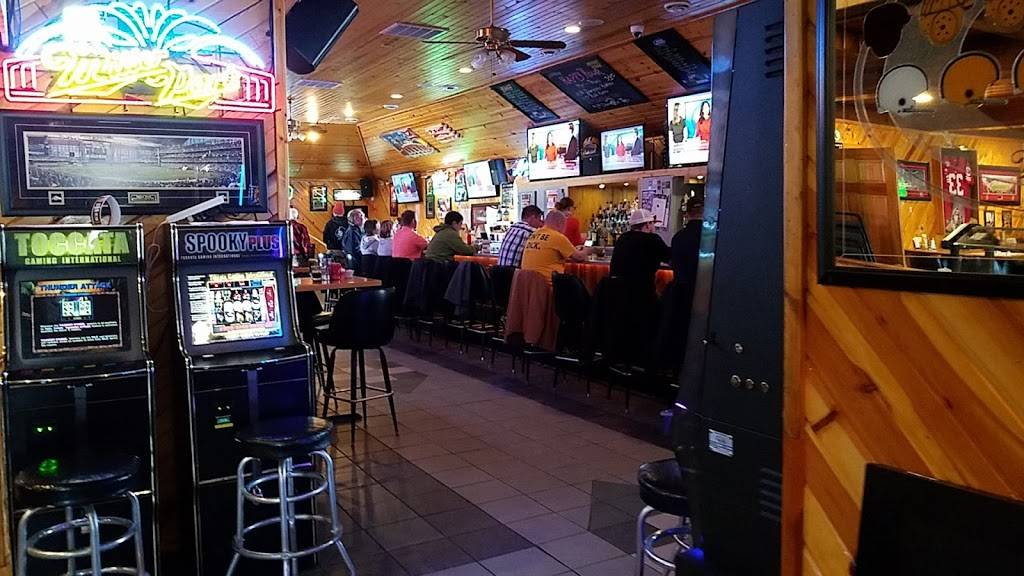 Trail Side Sports Bar & Grill | restaurant | 8101 Schofield Ave, Weston, WI 54476, USA | 7152418999 OR +1 715-241-8999