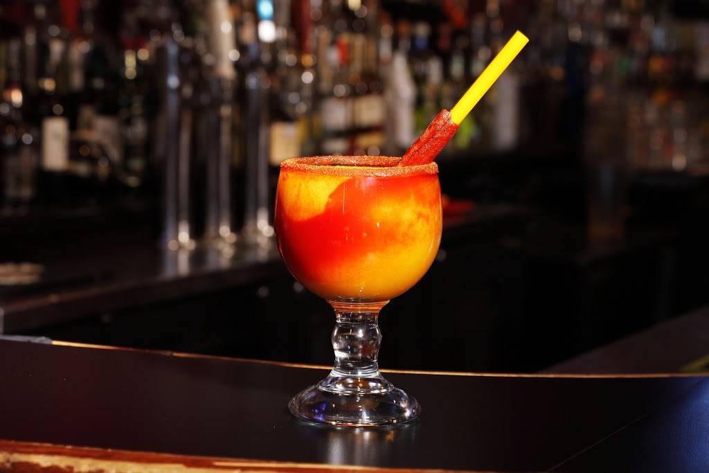 Wing Daddys Sauce House | restaurant | 11100 Sean Haggerty Dr, El Paso, TX 79934, USA | 9158219464 OR +1 915-821-9464