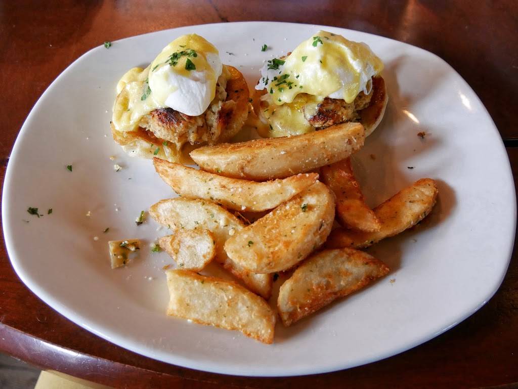 Joes American Bar & Grill | restaurant | 100 Atlantic Ave, Boston, MA 02110, USA | 6173678700 OR +1 617-367-8700