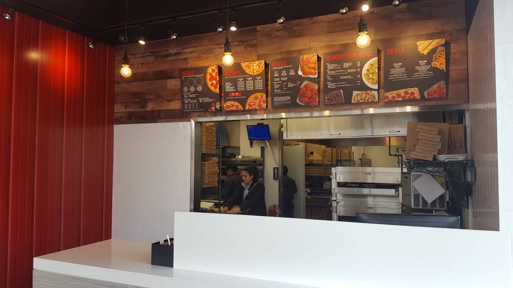 Pizza Hut | meal delivery | 1480 Major Mackenzie Dr E, Richmond Hill, ON L4S 0A1, Canada | 9057376161 OR +1 905-737-6161