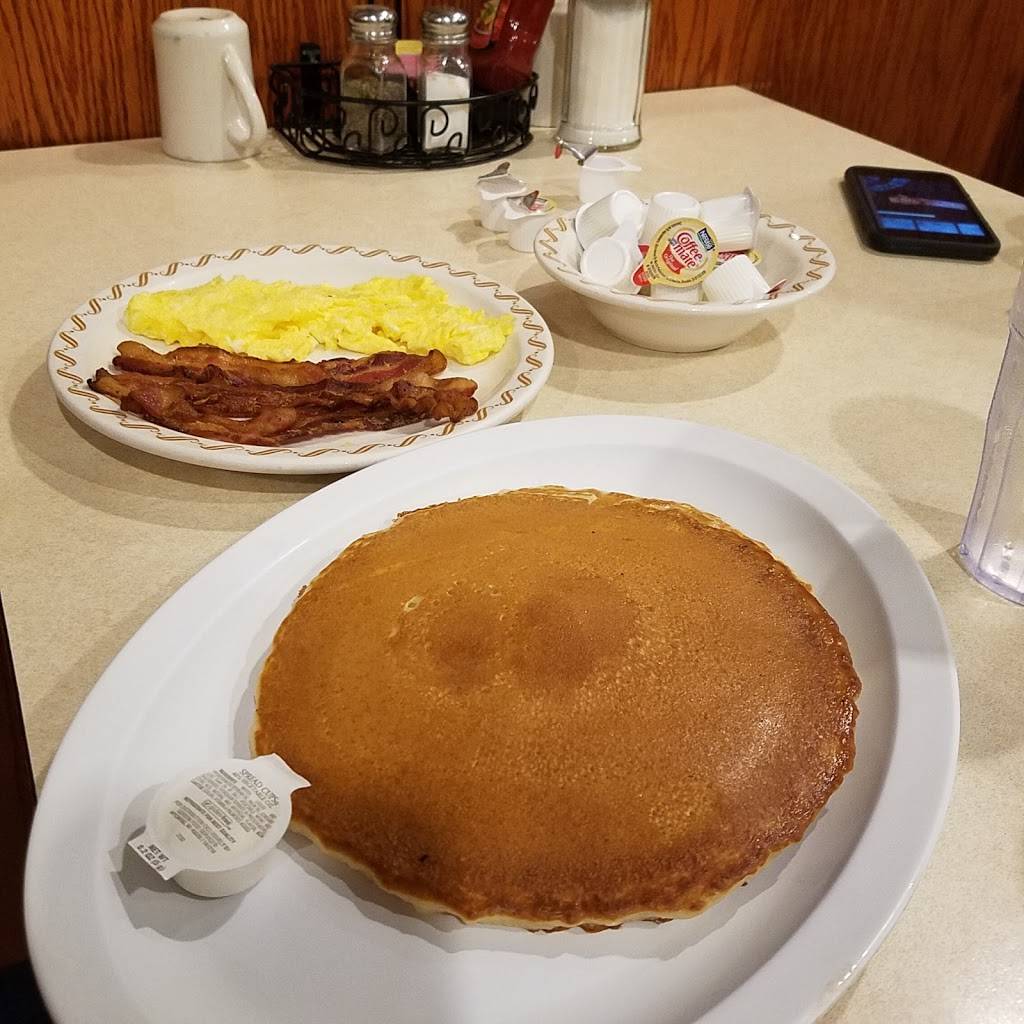 Imos Cafe Farmer City | restaurant | 912 E Clinton Ave, Farmer City, IL 61842, USA | 3099282926 OR +1 309-928-2926