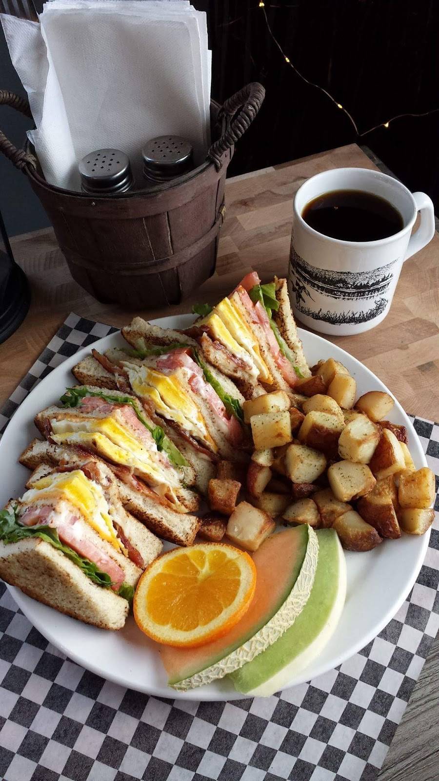 Le café - Bistro du roy | restaurant | 78 Chemin de Joliette, Lanoraie, QC J0K, Lanoraie, QC J0K 1E0, Canada | 4508871212 OR +1 450-887-1212