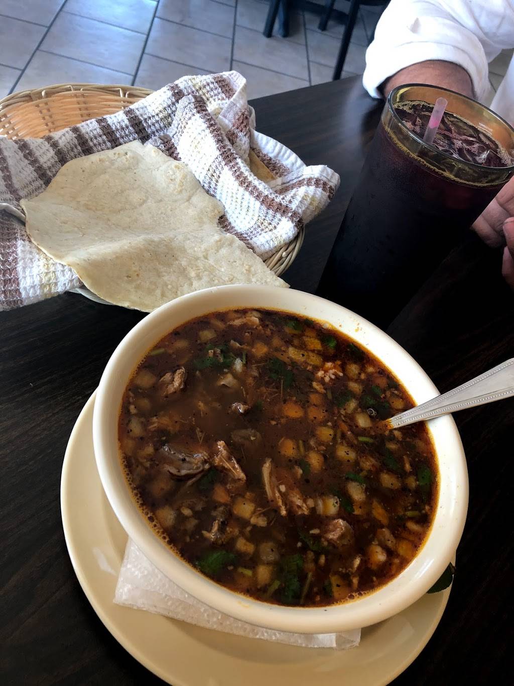 Birrieria El Michoacano | restaurant | 4506 Maine Ave, Baldwin Park, CA 91706, USA | 6263377047 OR +1 626-337-7047