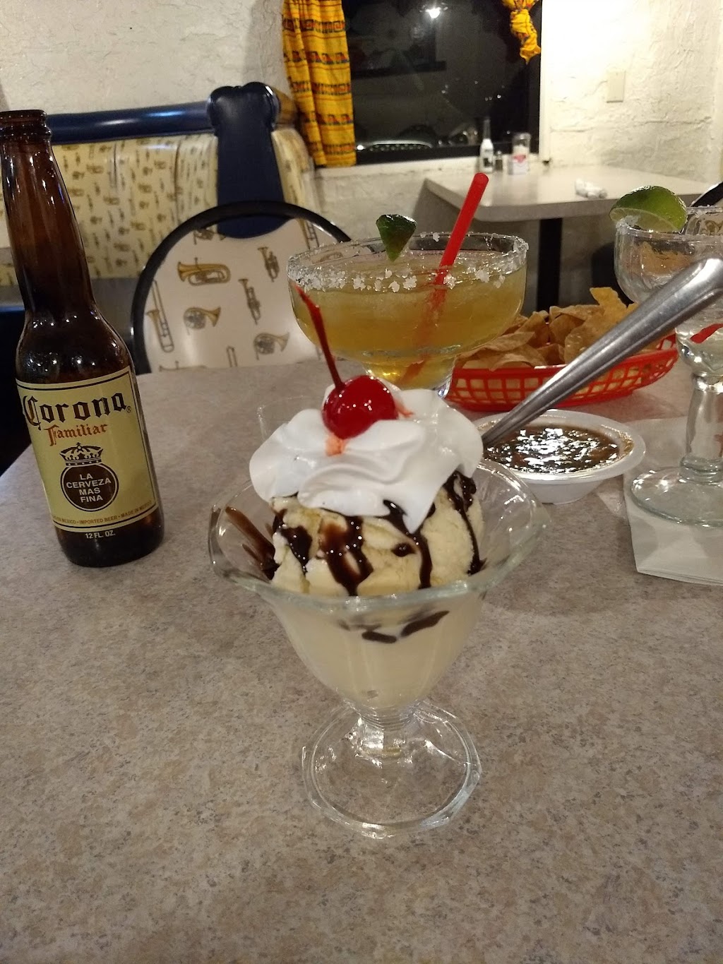 Adelitas Restaurant | restaurant | 32666 CA-18, Lucerne Valley, CA 92356, USA | 7602482886 OR +1 760-248-2886