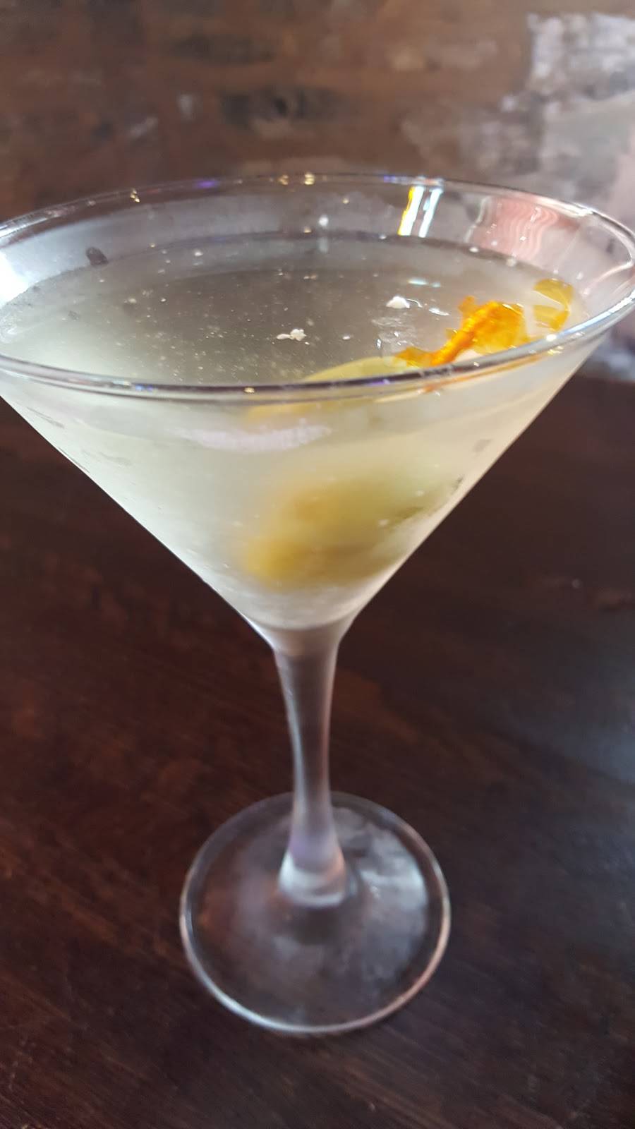 The Dam Bar & Grill | restaurant | 65 N River Ln, Geneva, IL 60134, USA | 6308453266 OR +1 630-845-3266