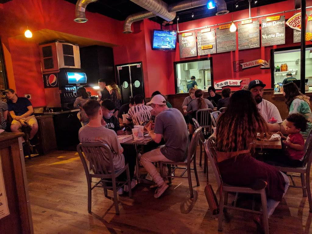 Crooked Crust | restaurant | 101 Ave A, Denton, TX 76201, USA | 9405655999 OR +1 940-565-5999