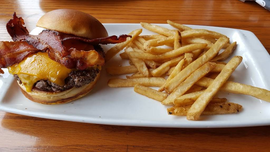 Applebees Grill + Bar | restaurant | 27851 23 Mile Rd, New Baltimore, MI 48051, USA | 5869497010 OR +1 586-949-7010