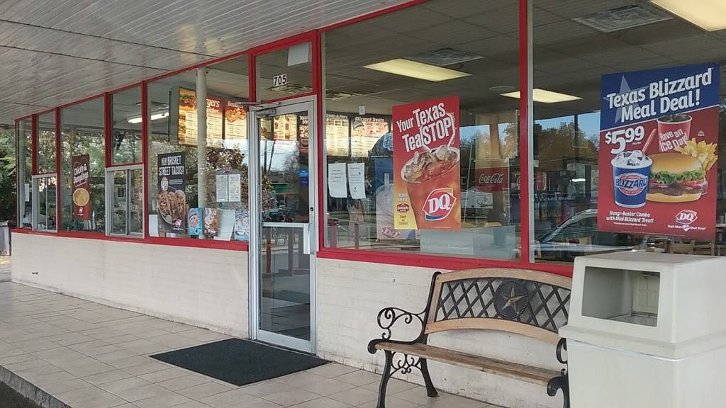 Dairy Queen Store | restaurant | 705 Main St, Sulphur Springs, TX 75482, USA | 9038853640 OR +1 903-885-3640