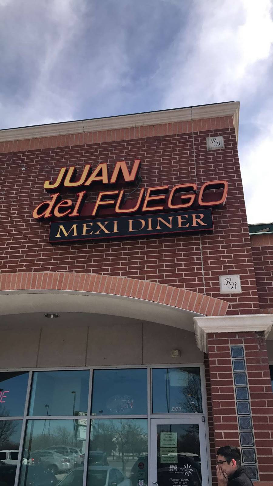 Juan Del Fuego Mexi Diner | restaurant | 223 34th Ave S W, Norman, OK 73072, USA | 4053102030 OR +1 405-310-2030