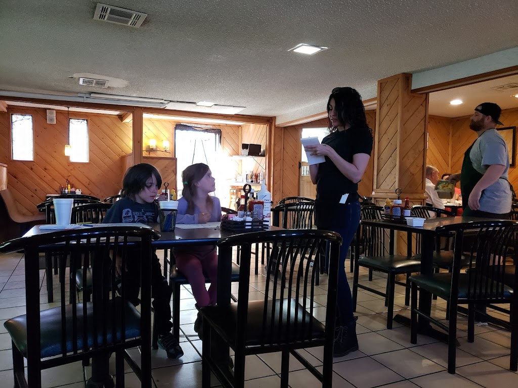 Earls at the Castle | restaurant | 491 Long Ave, Bullhead City, AZ 86429, USA | 9287541118 OR +1 928-754-1118