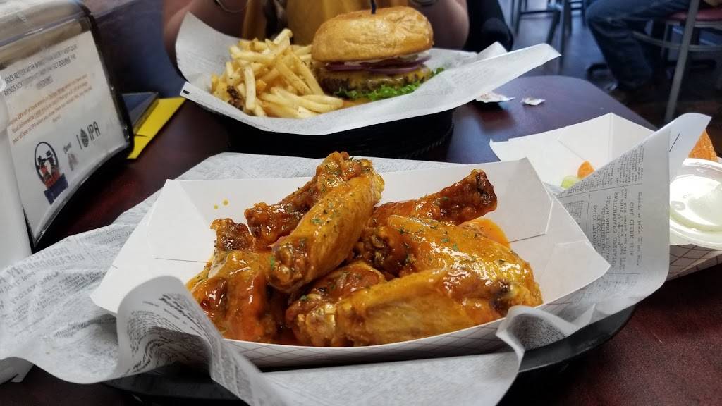 Outlaw Wings | restaurant | 12920 Lowell Blvd unit i, Broomfield, CO 80020, USA | 7206672551 OR +1 720-667-2551