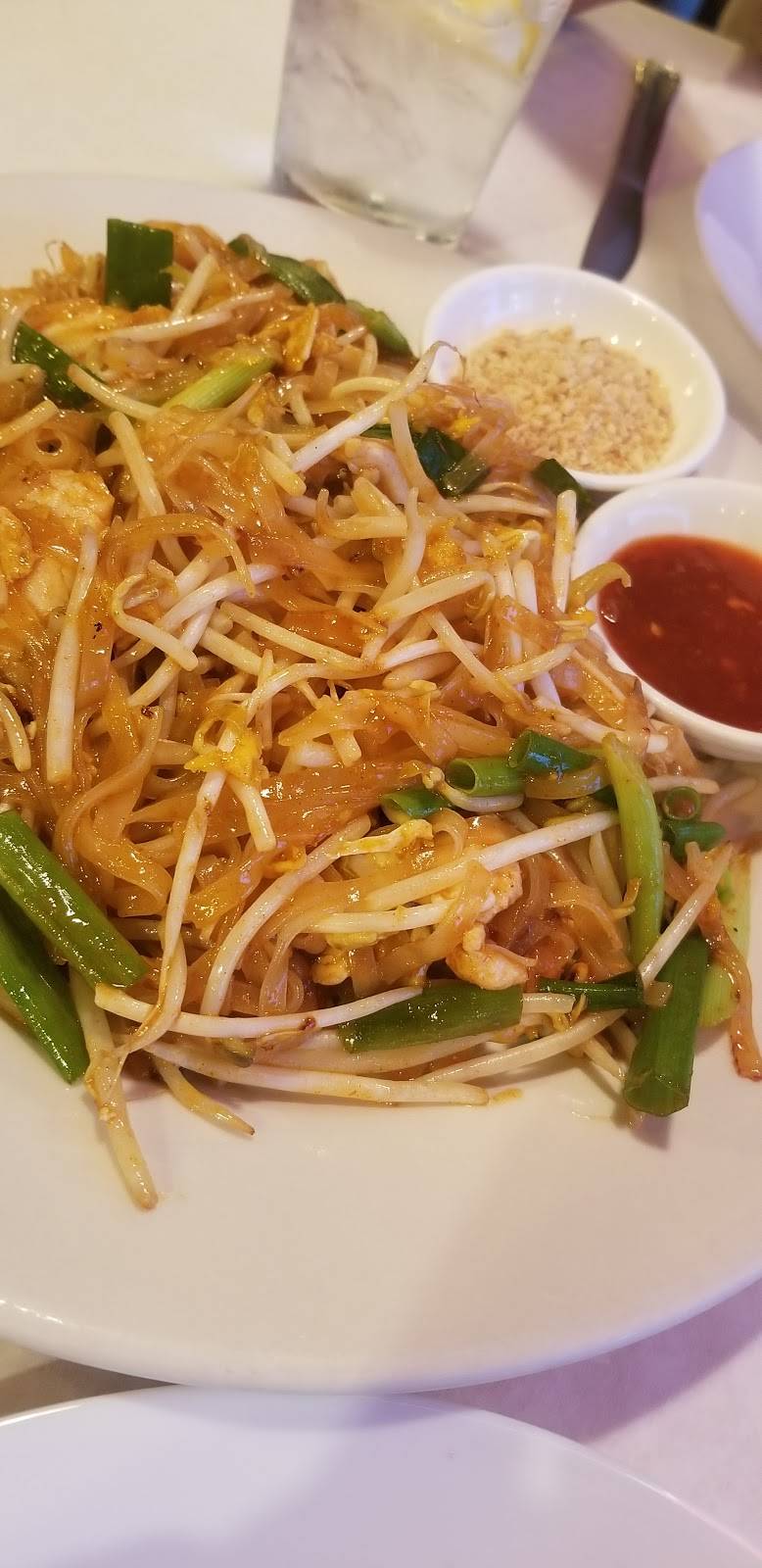 Nara Thai Dining | restaurant | 25282 Northwest Fwy Suite 150, Cypress, TX 77429, USA | 2817581222 OR +1 281-758-1222