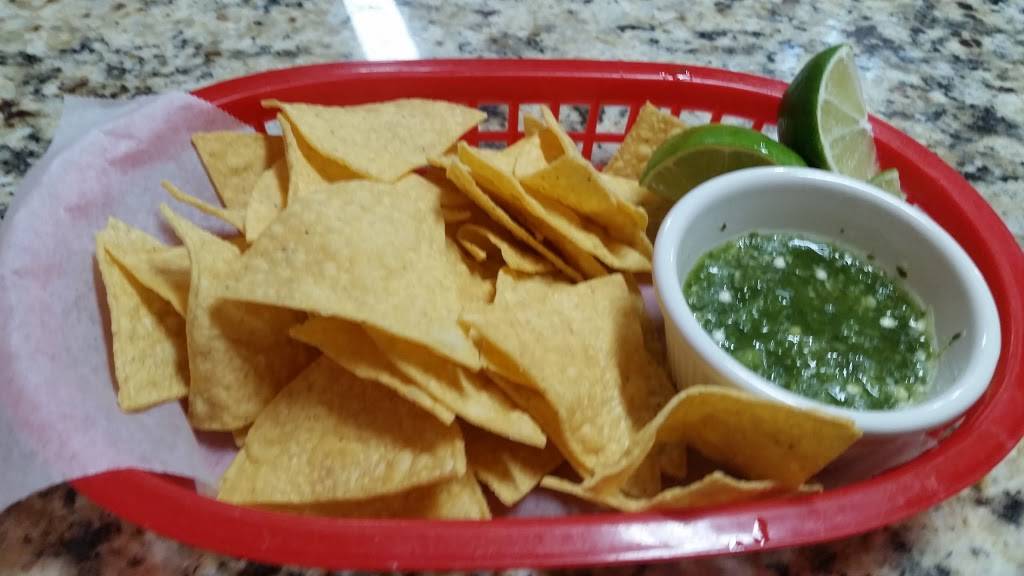 Mariscos El Nayarita | restaurant | 10624 Merritt St, Castroville, CA 95012, USA | 8316322430 OR +1 831-632-2430