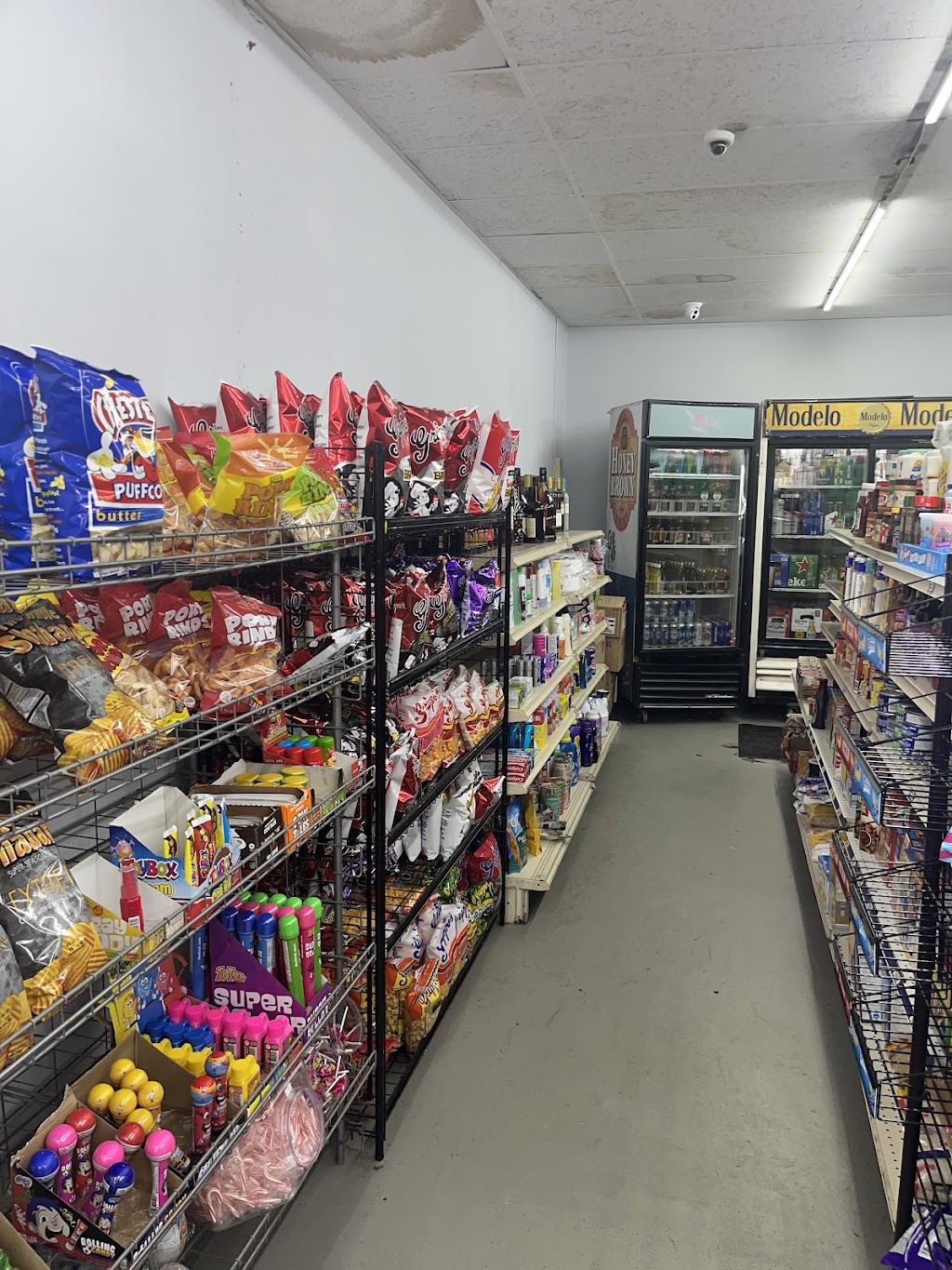 Hunt Brothers Pizza inside Madison Quickstop | meal takeaway | 6004 Madison Rd, Cincinnati, OH 45227, USA | 5133767726 OR +1 513-376-7726