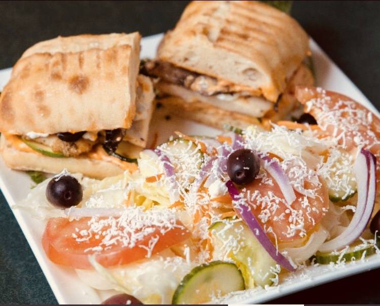 Cafe Sympatico | cafe | 666 Burnhamthorpe Rd, Etobicoke, ON M9C 2Z4, Canada | 4166950222 OR +1 416-695-0222