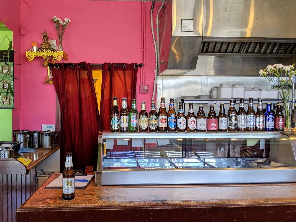 Ricky Thai Bistro | restaurant | 1617 NE 123rd St, North Miami, FL 33181, USA | 3058919292 OR +1 305-891-9292