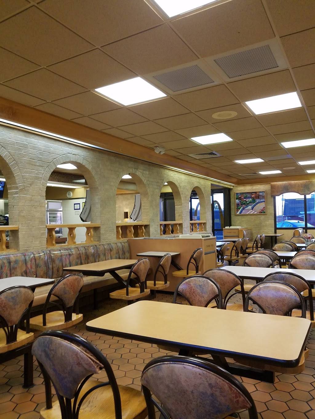 McDonalds | cafe | 7505 Day Dr, Parma, OH 44129, USA | 4408884068 OR +1 440-888-4068